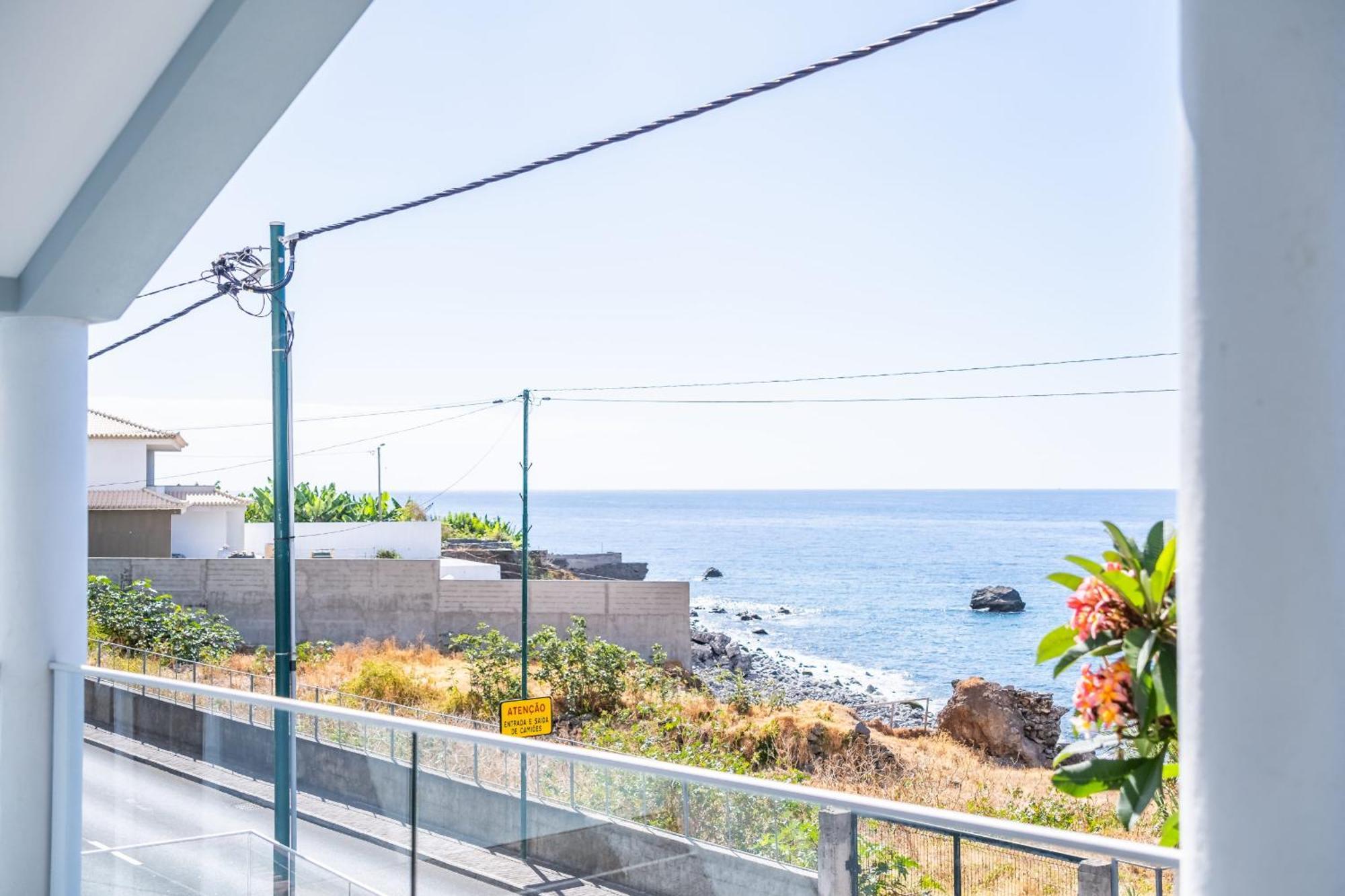 Apartment Coastal Charm By Madeira Sun Travel
