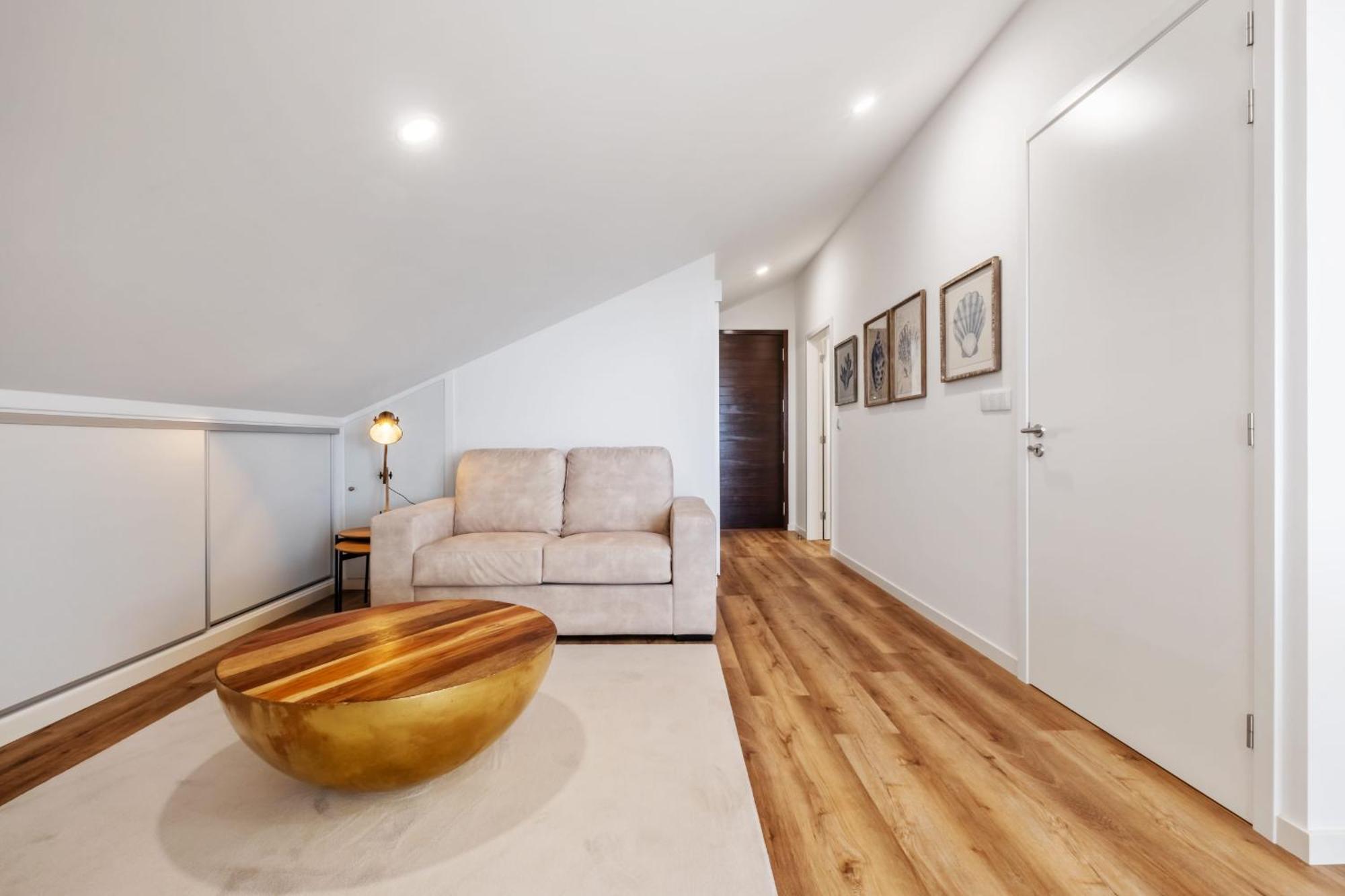 Coastal Charm By Madeira Sun Travel Apartment