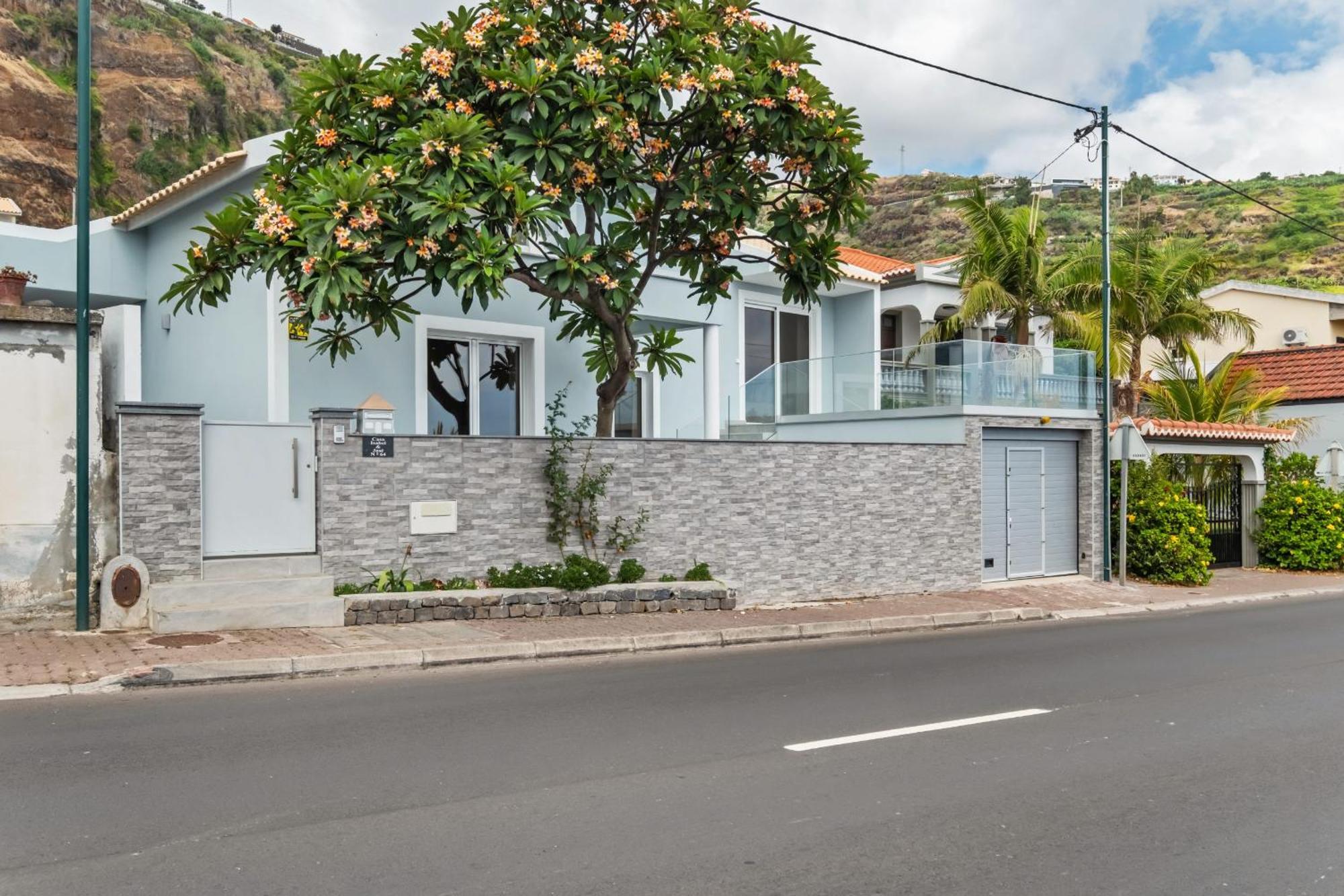 Coastal Charm By Madeira Sun Travel * Ponta do Sol (Madeira)