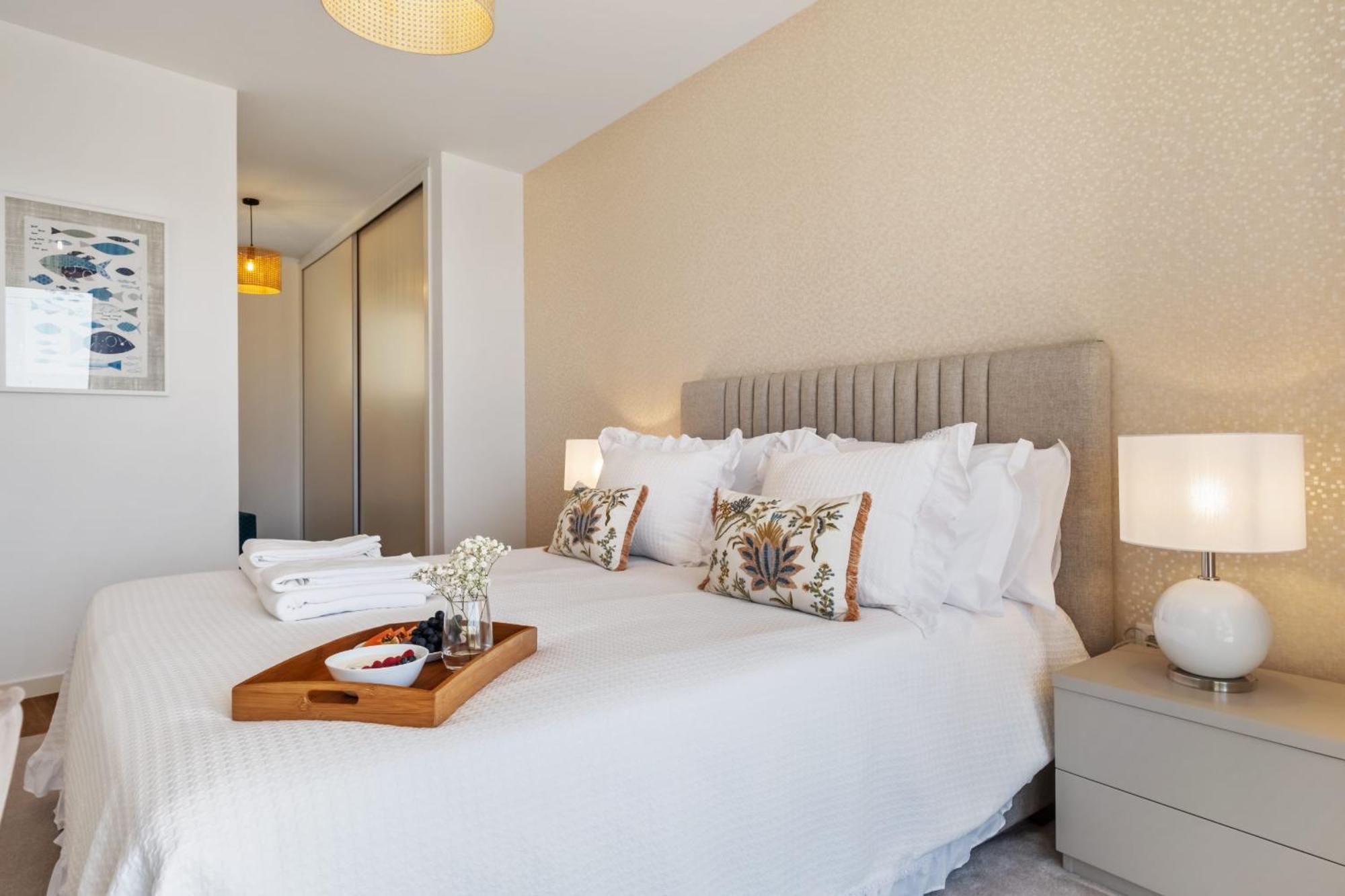 Coastal Charm By Madeira Sun Travel Apartment *