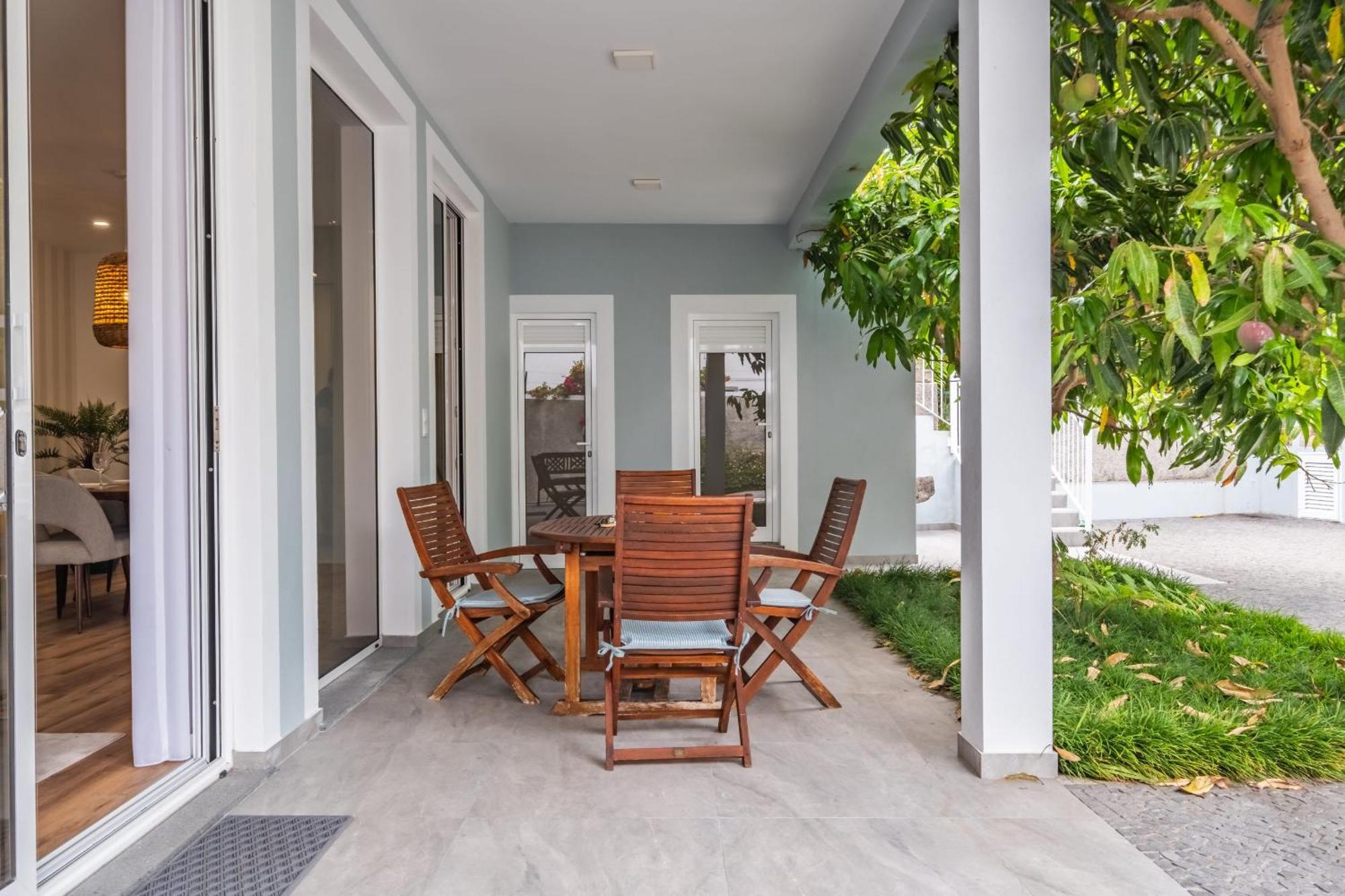 Apartment Coastal Charm By Madeira Sun Travel *