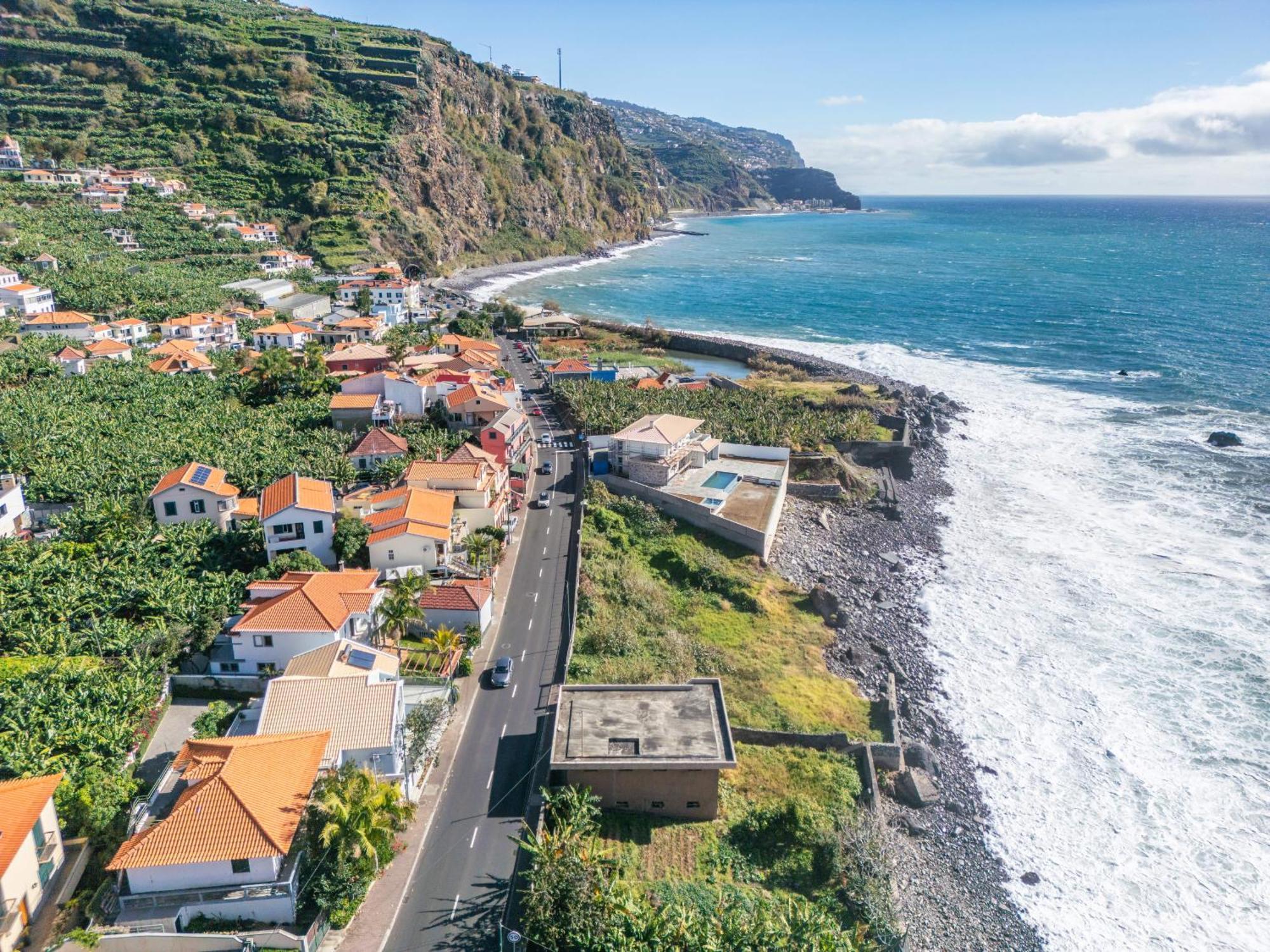 Apartment Coastal Charm By Madeira Sun Travel