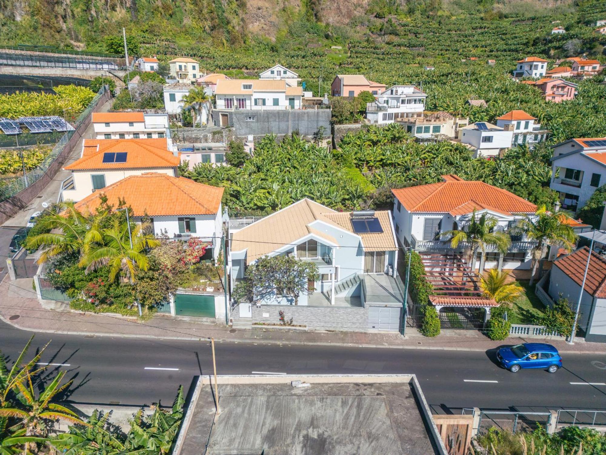 Apartment Coastal Charm By Madeira Sun Travel